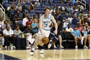 今年新秀防守對手投籃命中率榜：克尼佩爾榜首 哈珀第5 弗拉格第7