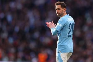 里程碑！B席達(dá)成歐冠出戰(zhàn)100場(chǎng)，葡萄牙球員第四人