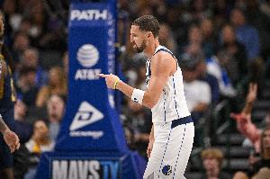 克萊獨(dú)行俠生涯79場(chǎng)比賽首次替補(bǔ) 此前在勇士被按替補(bǔ)隨后離開(kāi)