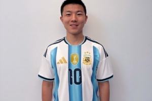 迷弟上線！陶強龍曬上身10號梅西阿根廷新球衣