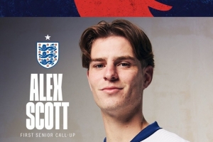 斯科特首次入選英格蘭名單，英格蘭隊社媒曬海報祝賀