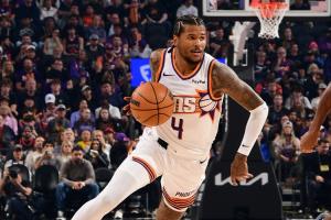 新的開始！杰倫·格林太陽首秀 半場16分2板2助 正負(fù)值+7全隊(duì)最高