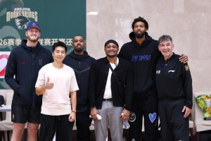 齊了！同曦男籃官博曬球隊新賽季4名外援：到位