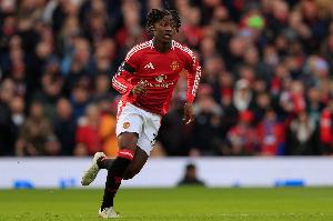 佩杜拉：那不勒斯對(duì)梅努仍持觀望態(tài)度，羅馬也對(duì)球員進(jìn)行了考察