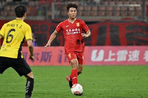 足球報(bào)談中甲沖超：銅梁龍比廣州豹形勢(shì)更好，南通具備攪局者潛質(zhì)