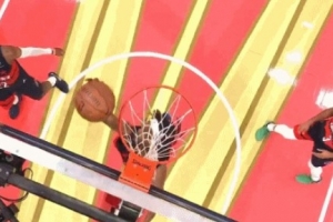 泰森反擊攻筐制造犯規(guī)&約翰遜干擾球 奇才挑戰(zhàn)成功取消干擾球