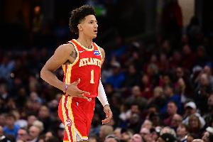 6失誤太多了！杰倫·約翰遜14中8&三分5中2拿到21分7板4助