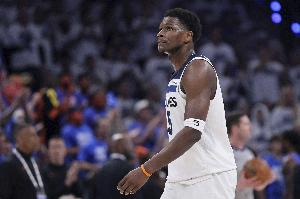 外線開炮！愛德華茲三節(jié)21中12砍全場最高37分 三分12中7