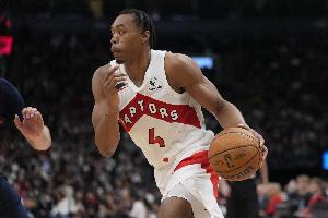 躺贏一手？斯科蒂·巴恩斯16中5&三分2中0拿到14分10板4助2帽