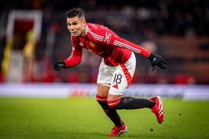 33歲仍難以替代！記者：卡塞米羅被撞后主動申請被換下