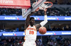 多名主力缺戰(zhàn)？蓋耶&克雷伊奇首節(jié)合計(jì)8中6轟20分 助老鷹領(lǐng)先湖人