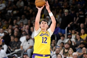 拉拉維亞：對手今晚投得很準(zhǔn) 我們團(tuán)隊和個人的防守都不在線