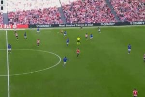 今夏簽10年長約尼科精彩一條龍破門，連過三人小角度抽射爆桿