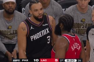 趕緊管管吧！狄龍與哈登還在喋喋不休 裁判一旁看戲！