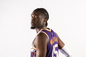 快船內(nèi)線真空！布克送拋傳 馬威背身空接瀟灑放籃拿分