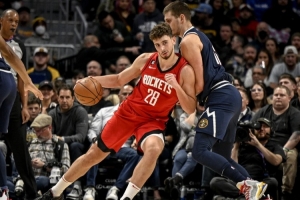 小火龍進(jìn)化！帕森斯：申京的上限是約基奇 他的運動能力更好