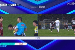 里奇禁區(qū)內疑似有手球情況，裁判在VAR介入查看后沒給點球