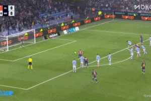 馬科斯·阿隆索手球送點(diǎn)，萊萬(wàn)點(diǎn)射破門！巴薩1-0塞爾塔！