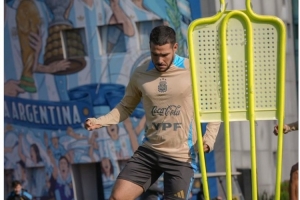 阿根廷官方：補(bǔ)招維拉中場布恩迪亞進(jìn)入本期球隊名單