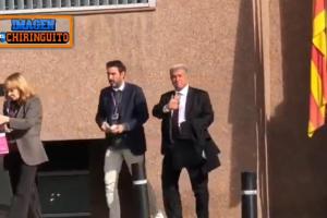 如何看待梅西夜訪(fǎng)諾坎普？拉波爾塔朝鏡頭豎大拇指，不作回應(yīng)