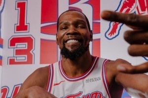 手機(jī)壁紙來了！火箭城市版球衣定妝照出爐&小帥帥出新高度