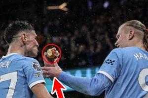 另類慶祝！多庫(kù)破門之后，哈蘭德與福登吃蘋果慶祝