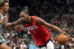 楊毅：杜蘭特來(lái)火箭算是找到歸宿了 他高啊&真解決了火箭攻堅(jiān)問題