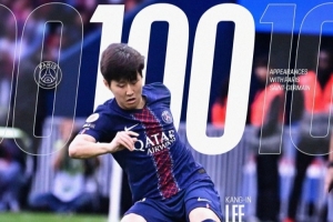 李剛?cè)剩何液芨吲d為巴黎出場100場并幫助球隊，每場聯(lián)賽都很重要