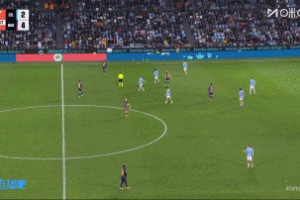 補(bǔ)時染紅！德容踩到阿斯帕斯，兩黃變一紅被罰下場，巴薩10人作戰(zhàn)