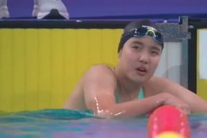 無敵小孩姐！于子迪全運會女子200米混合泳奪金，打破亞洲紀(jì)錄！
