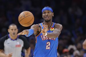 以賽亞·喬談亞歷山大進(jìn)步最大的地方：傳球找人做得非常出色