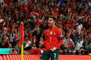 馬丁內(nèi)斯談C羅：不應(yīng)著眼于最后一屆世界杯，而應(yīng)關(guān)注他已參加5屆