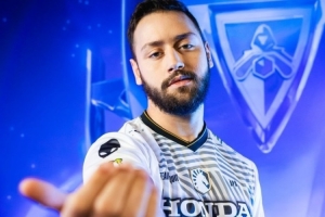 LCS賽區(qū)TL戰(zhàn)隊官宣：中路選手APA正式離隊！