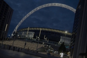 溫布利將承辦歐洲杯半決賽和決賽，球場無人機表演預(yù)熱賽事