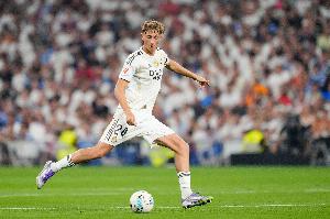 赫伊森：人們對(duì)亞馬爾和維尼修斯太苛刻了 我只專(zhuān)注足球沒(méi)有女友