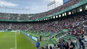 萬眾矚目阿根廷訓(xùn)練免費(fèi)開放，超2萬球迷現(xiàn)場看梅西訓(xùn)練