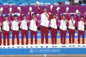 榮耀瞬間！山東U18女籃奪得全運(yùn)會(huì)金牌 眾將士頒獎(jiǎng)典禮開心慶祝