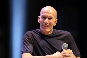 齊祖要出山了?世體：齊達(dá)內(nèi)明夏將執(zhí)教法國隊！合同不設(shè)期限