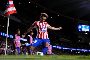 每體：巴薩在轉(zhuǎn)會(huì)市場(chǎng)上尋找中鋒，人選含小蜘蛛、凱恩、吉拉西等