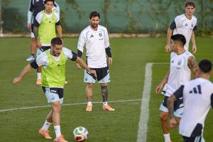 埃爾切老板談阿根廷國家隊(duì)造訪：現(xiàn)場觀看梅西讓許多孩子夢想成真