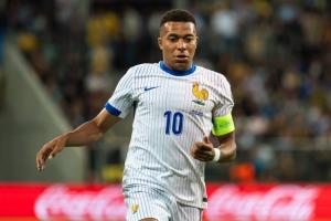 對姆總有何期待？姆巴佩連續(xù)3屆征戰(zhàn)世界杯 19歲奪冠23歲決賽超神