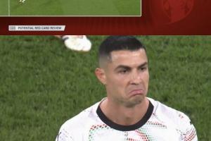 國家隊(duì)生涯首次染紅！C羅肘擊被罰下，吃到職業(yè)生涯第13張紅牌