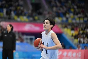 砍22分1板3助1帽！解說：這次真的得夸楊舒予 她太穩(wěn)了