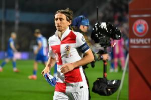 這是40歲?莫德里奇意甲全首發(fā)11輪僅2次被換下，仍是國(guó)家隊(duì)核心