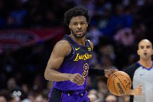 假首發(fā)？布朗尼前7分鐘7大數(shù)據(jù)掛0 垃圾時間1板1助1斷