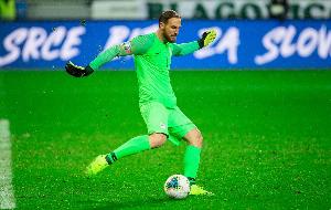 馬卡報：身體不適，斯洛文尼亞國門奧布拉克將無緣出戰(zhàn)瑞典