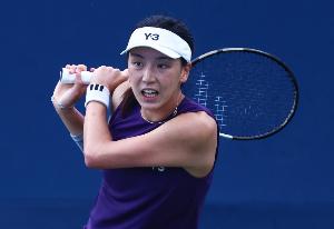 王欣瑜2-0擊敗施晗晉級(jí)全運(yùn)會(huì)網(wǎng)球女單第4輪，將戰(zhàn)王曦雨