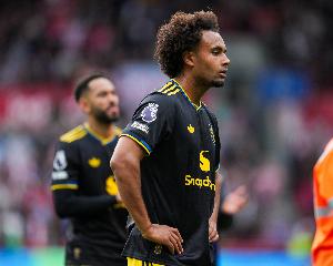 曼晚：梅努和齊爾克澤夢(mèng)想?yún)⒓邮澜绫诼?lián)得不到出場(chǎng)機(jī)會(huì)