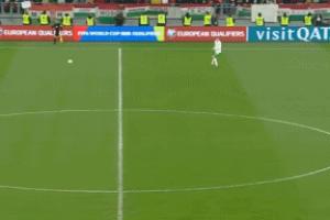 瘋狂的劇情！凱萊赫壓哨長傳發(fā)動(dòng)最后一攻，送索博、凱爾凱茲出局