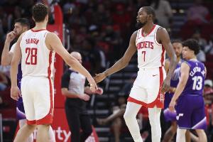 申京：我和杜蘭特關(guān)系相當(dāng)不錯(cuò) 化學(xué)反應(yīng)還會(huì)越來越好